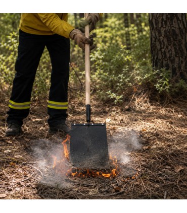 Batefuegos Forestal con Mango de Madera
